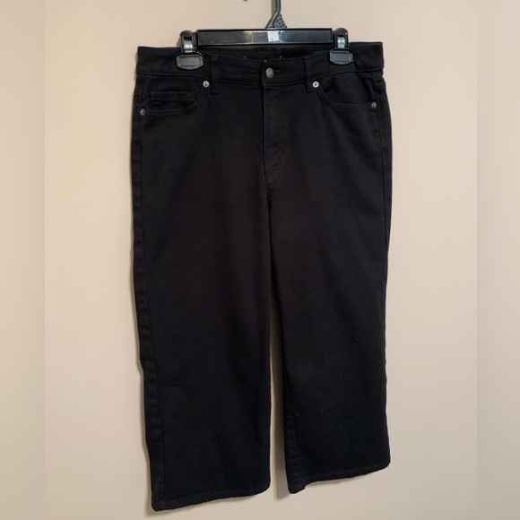 Joe Fresh Wide Leg Cropped Jeans, size 30 - Picture 1 of 8